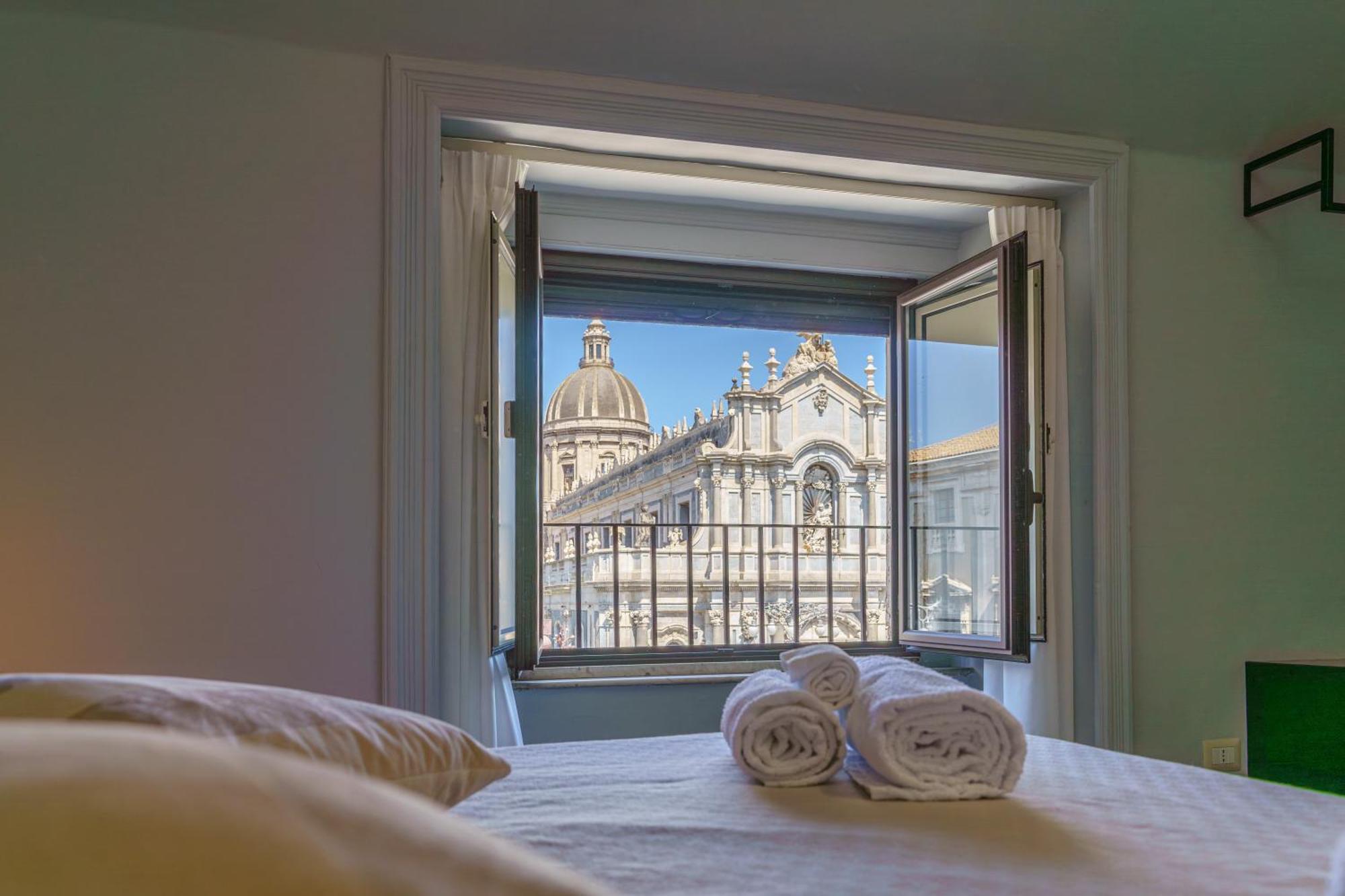 Bed and Breakfast La Finestra Sul Duomo Katania Zewnętrze zdjęcie