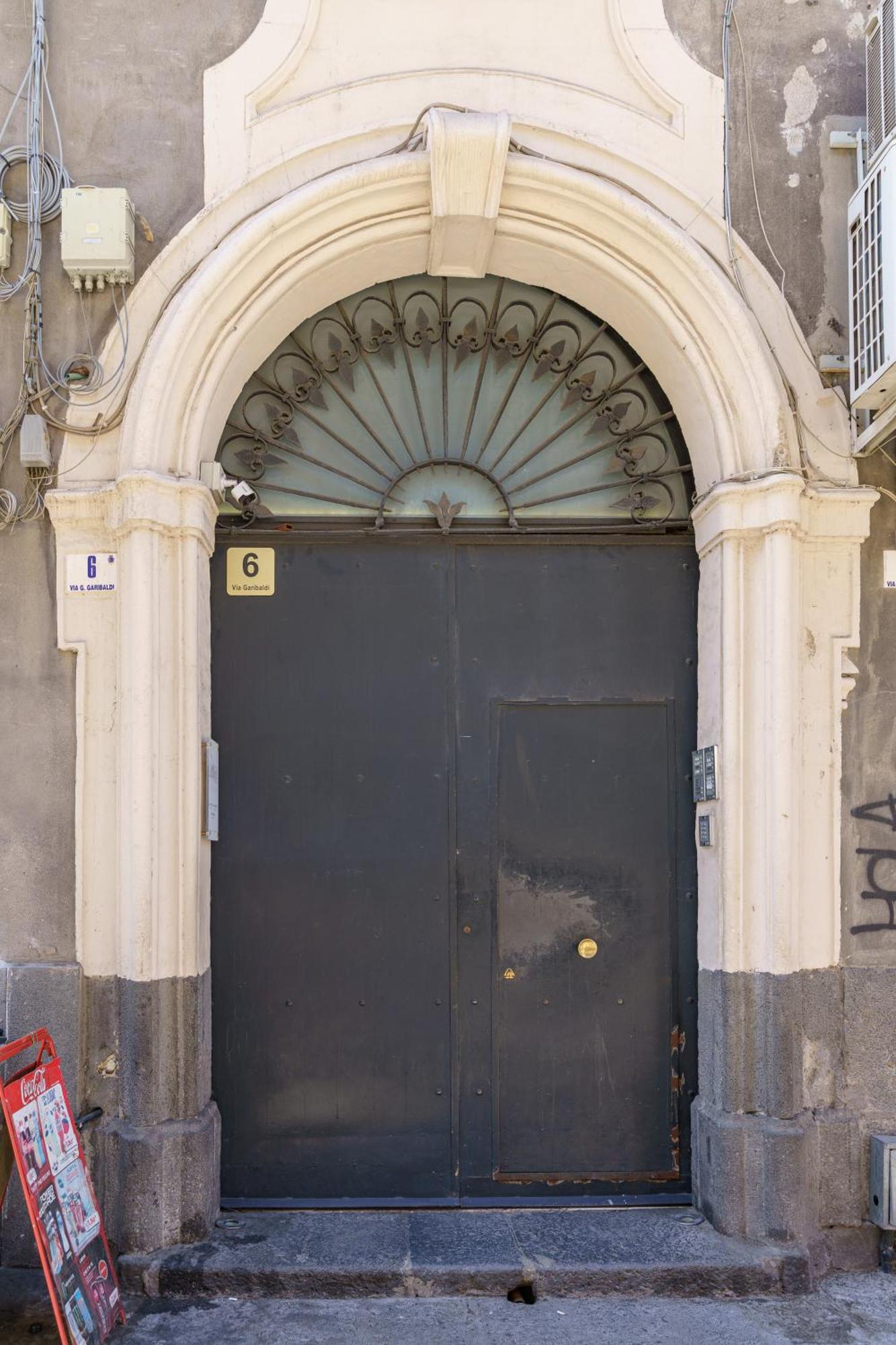 Bed and Breakfast La Finestra Sul Duomo Katania Zewnętrze zdjęcie