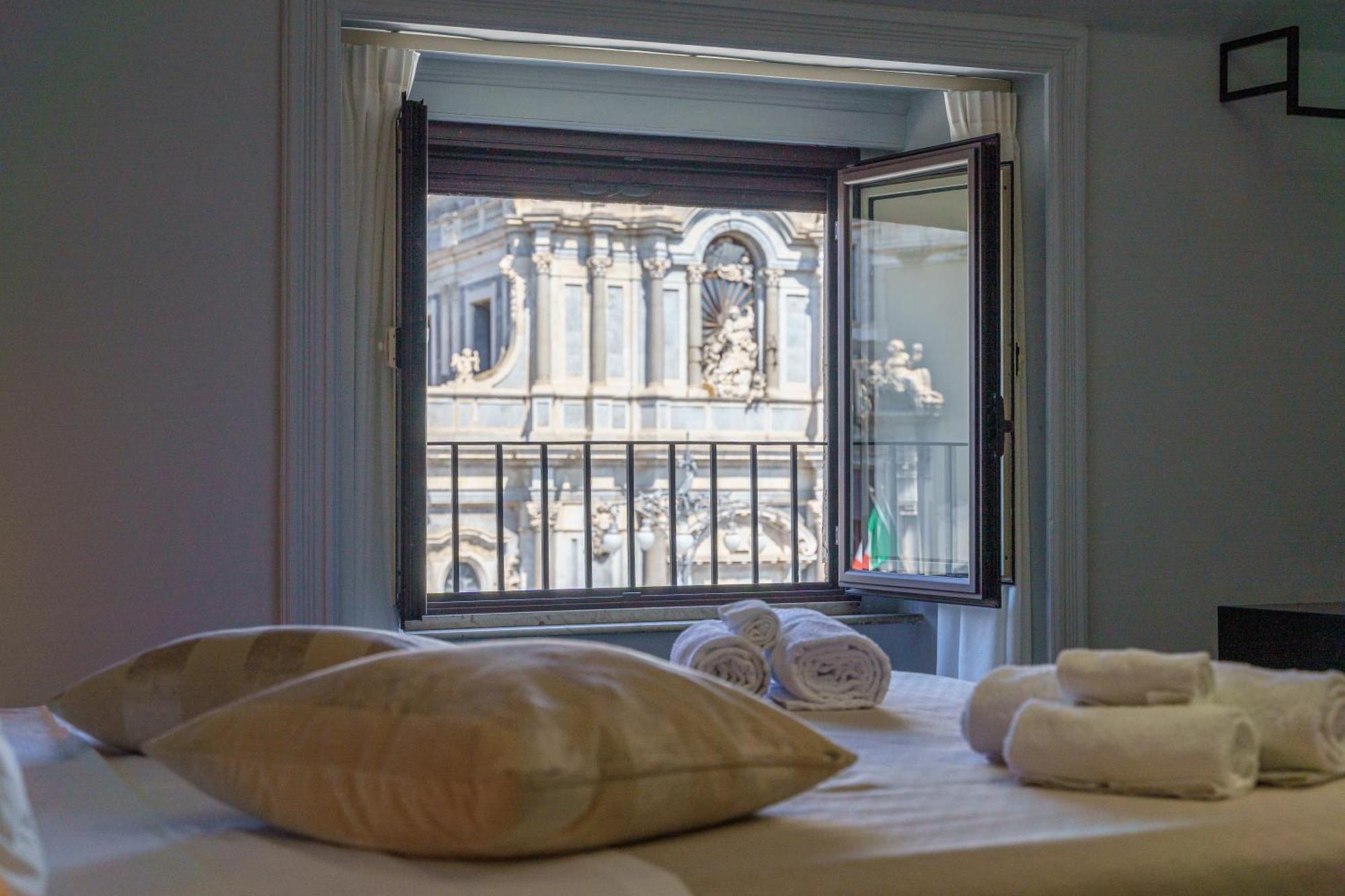 Bed and Breakfast La Finestra Sul Duomo Katania Zewnętrze zdjęcie